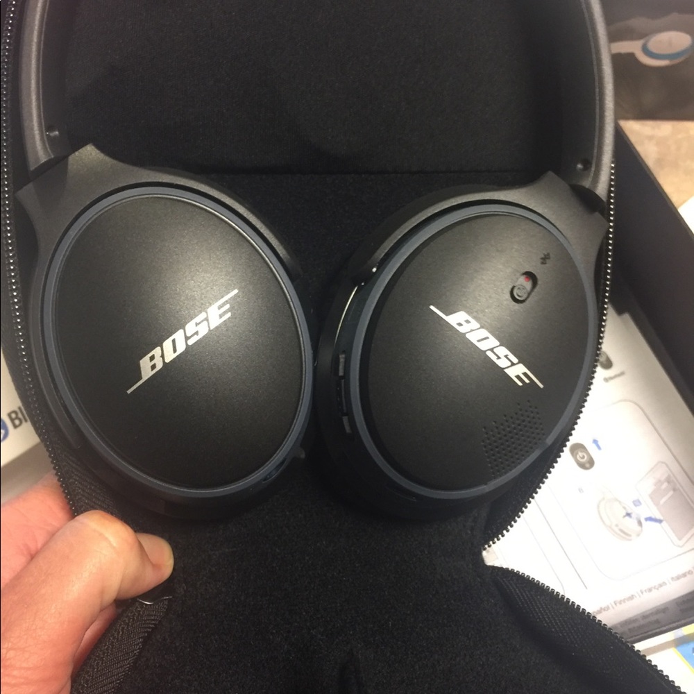 Bose never used head phones